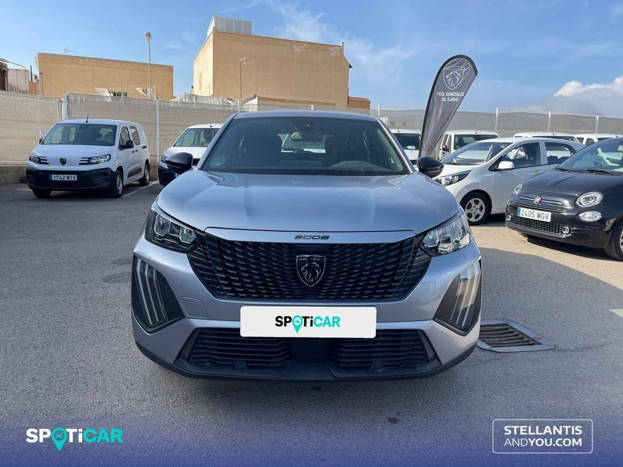peugeot 2008 2023 / foto grande (2)