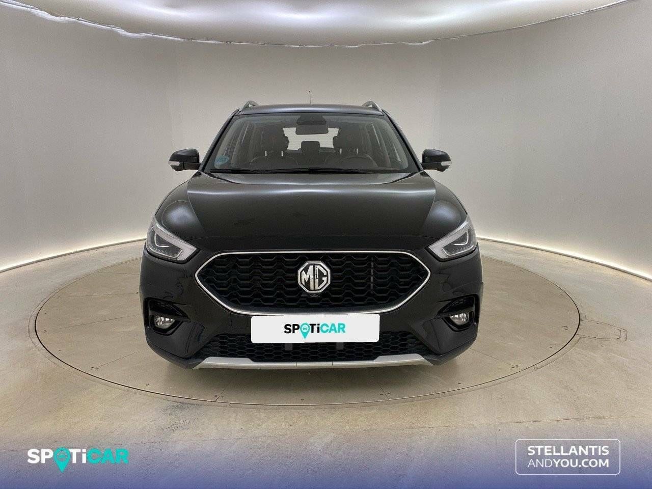 mg zs 2025 / foto grande (2)