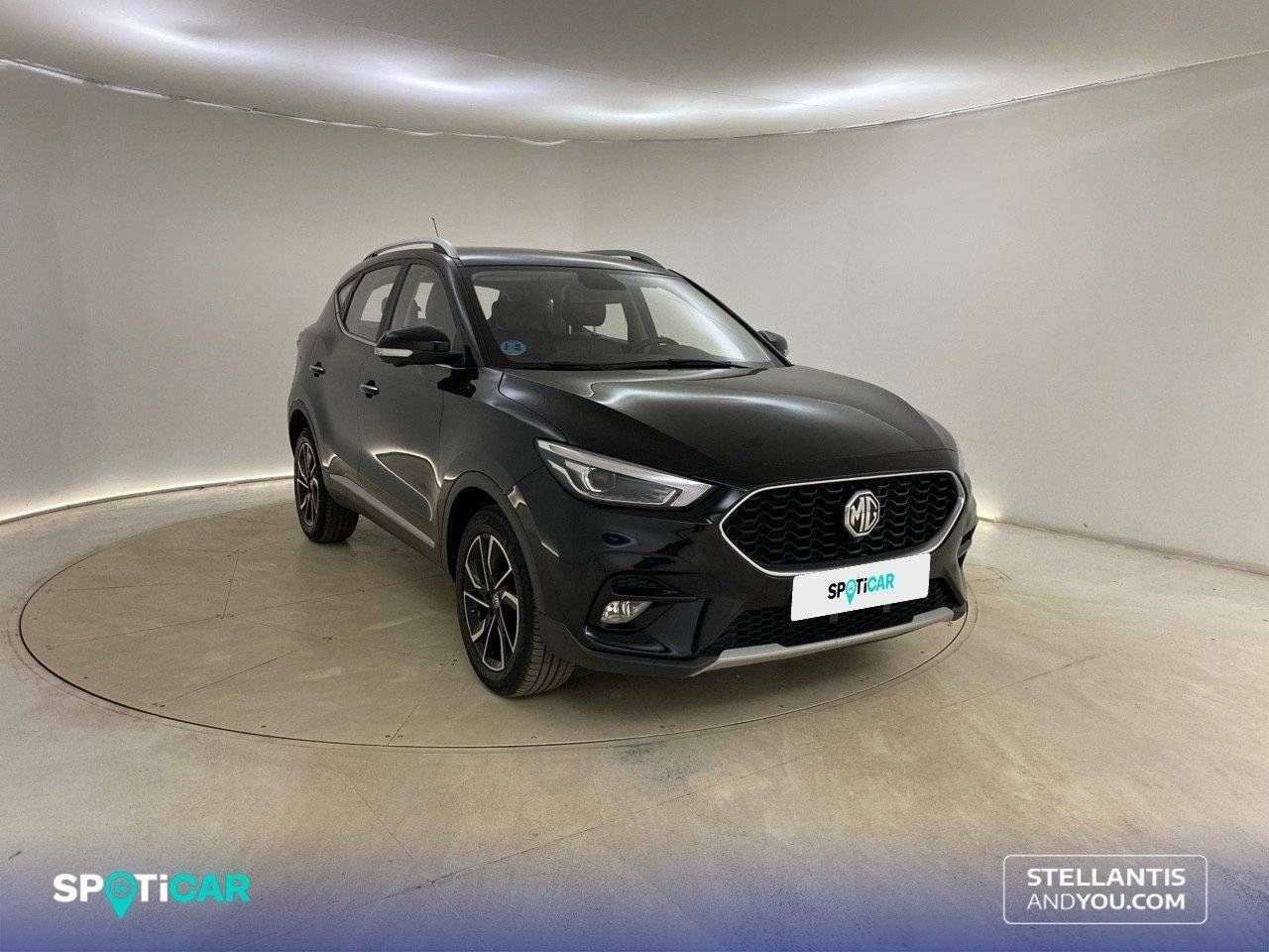 mg zs 2025 / foto grande (3)