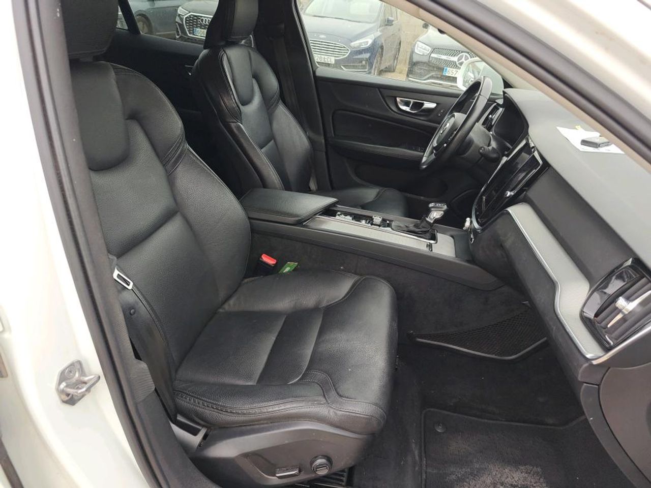volvo v60 2020 / foto grande (3)
