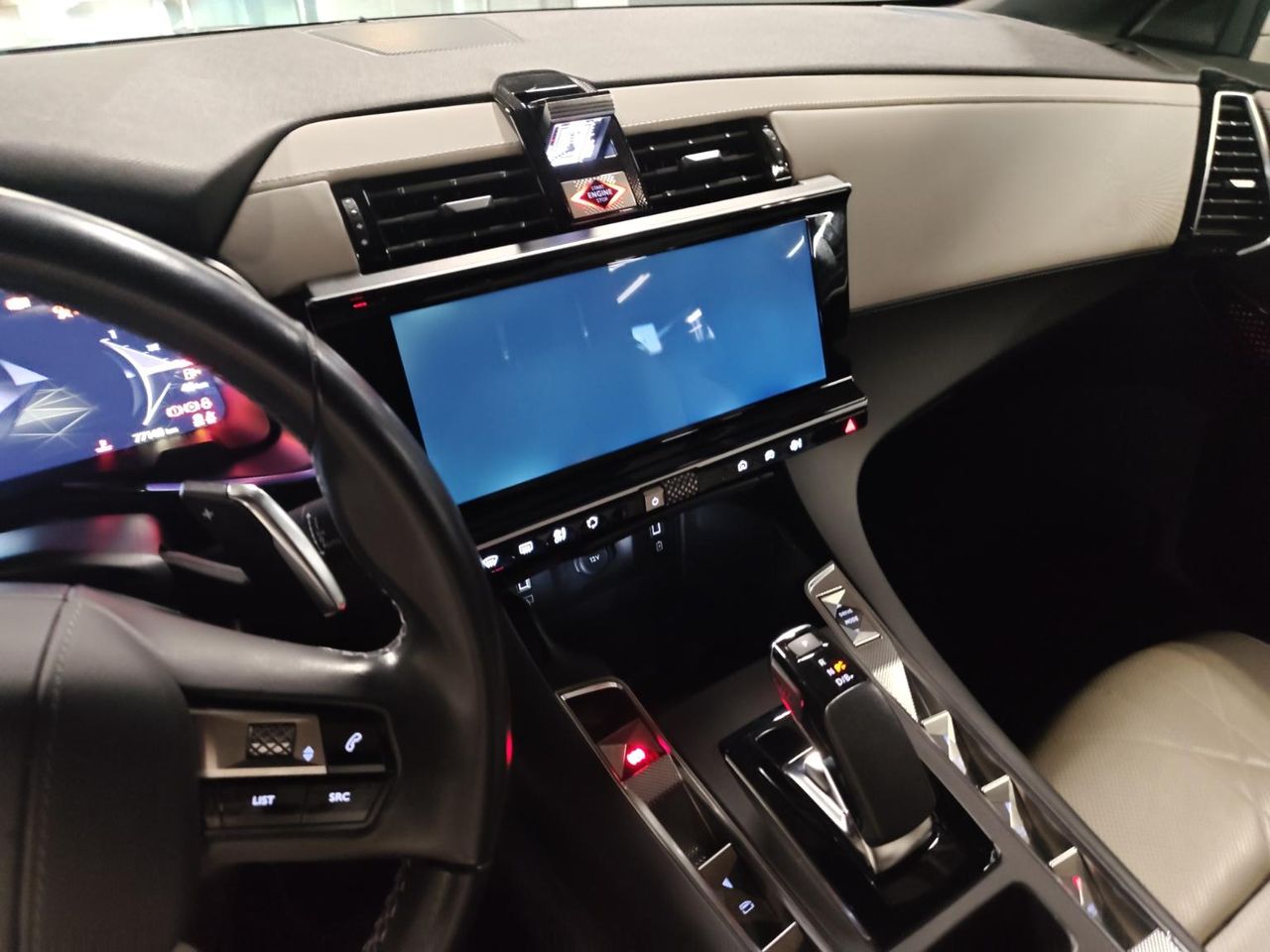 DS DS 7 Crossback 1.6 ETense 300 Rivoli Auto 4WD - foto 5