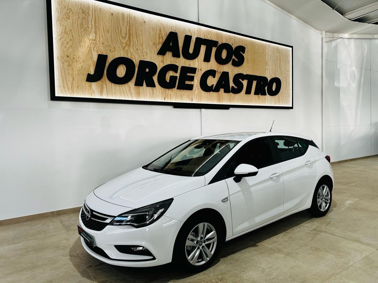 Opel astra direccion asistida  de segunda mano - opel astra 2018 /