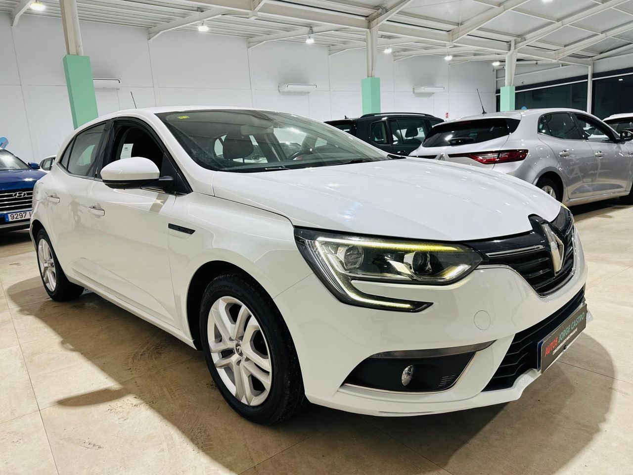 renault megane 2019 / foto grande (3)