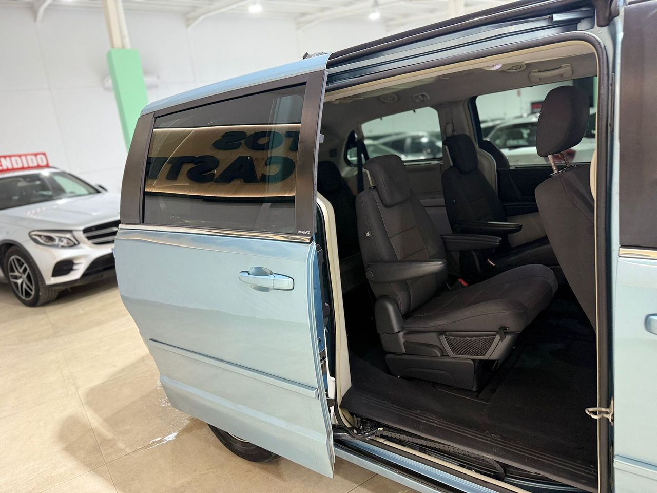 chrysler grand voyager 2009 / foto grande (3)