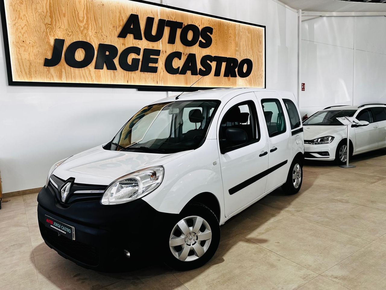 Renault kangoo con motor diesel  de segunda mano - renault kangoo combi 2020 /