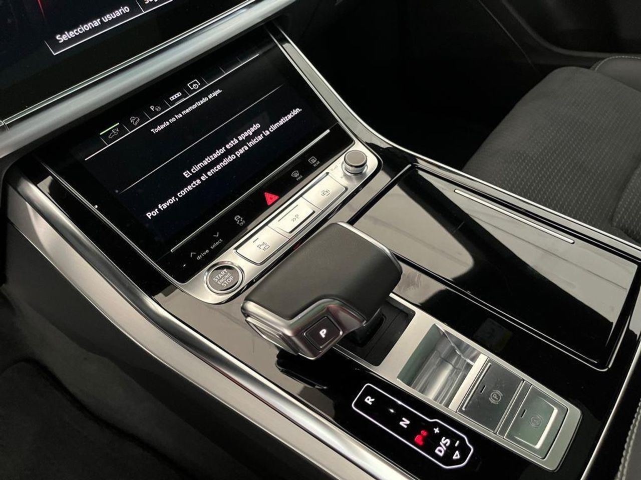 Audi Q8 S line plus 55 TFSIe quattro 280 kW (381 CV) tiptron - foto 16