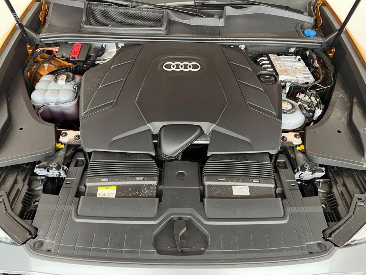 Audi Q8 S line plus 55 TFSIe quattro 280 kW (381 CV) tiptron - foto 11