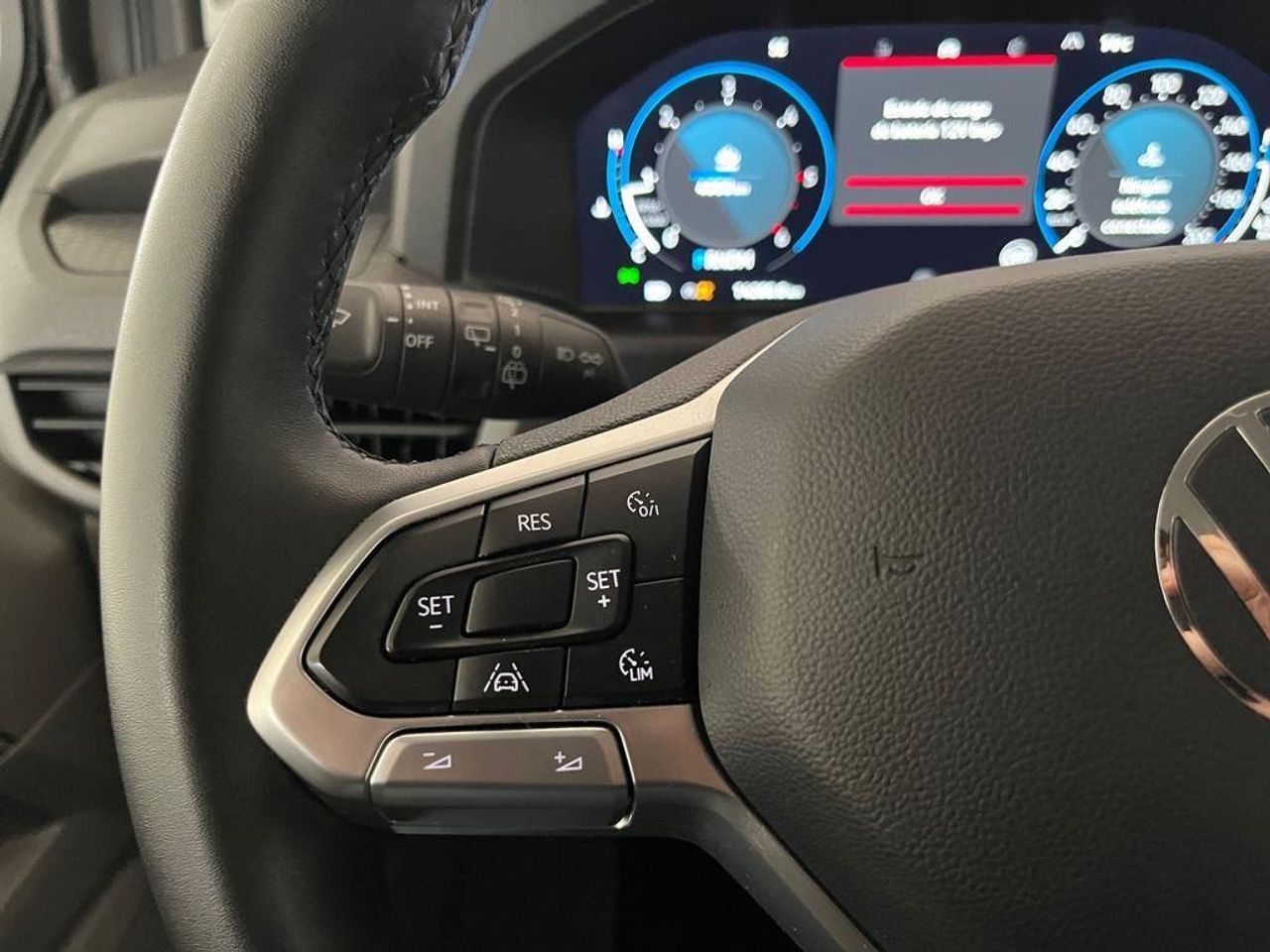 Volkswagen Caravelle Batalla Corta 2.0 TDI BMT 110 kW (150 C - foto 8