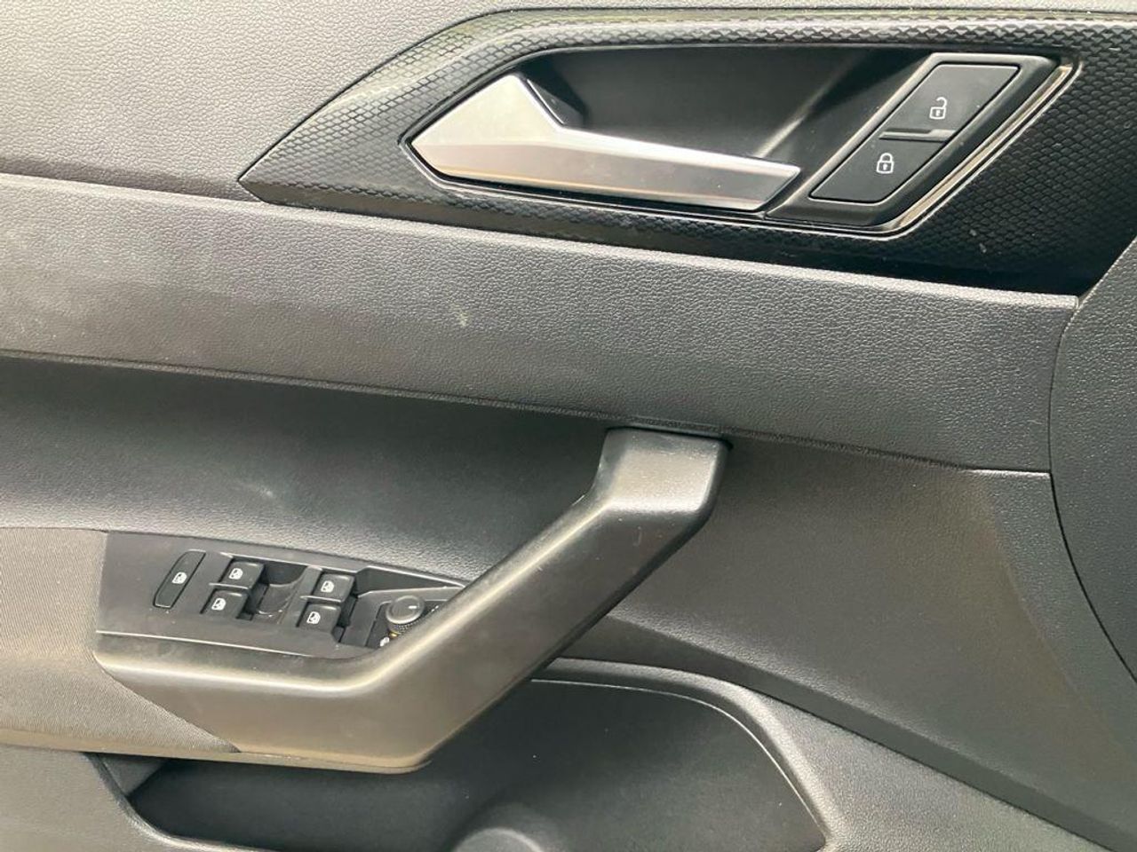 Volkswagen Taigo Life 1.0 TSI 70 kW (95 CV) - foto 11