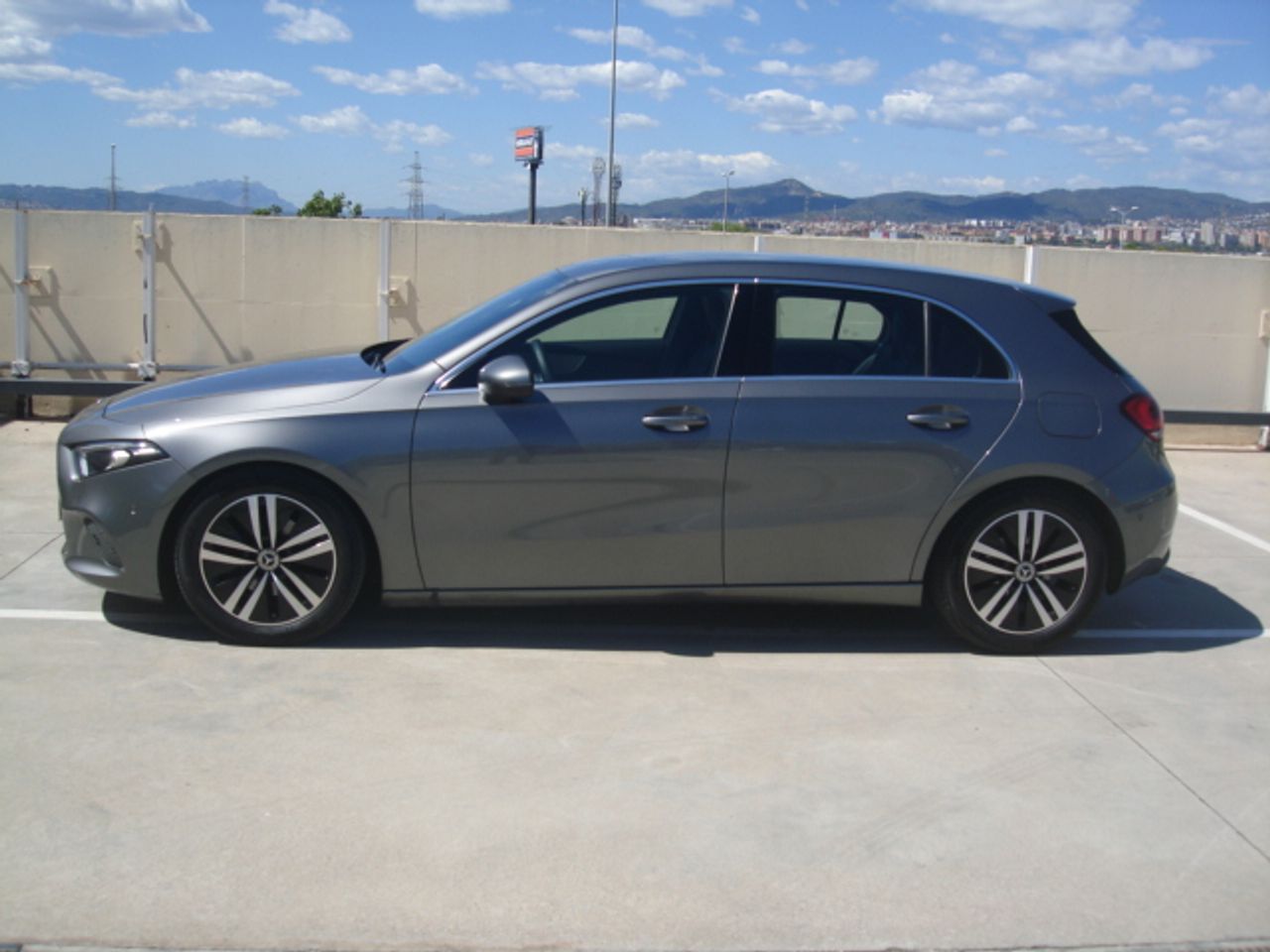 mercedes clase a 2018 / foto grande (3)