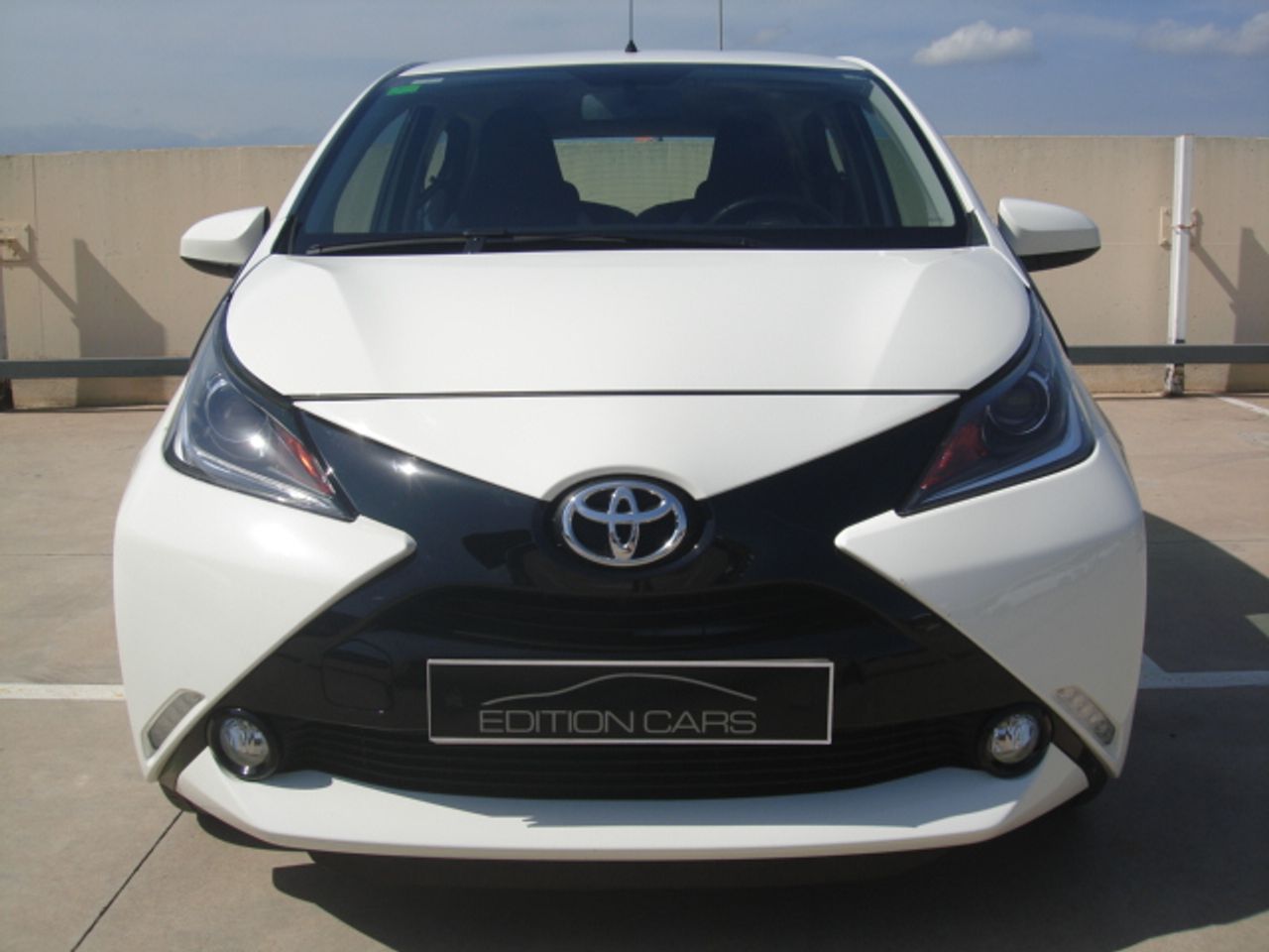 toyota aygo 2015 / foto grande (2)