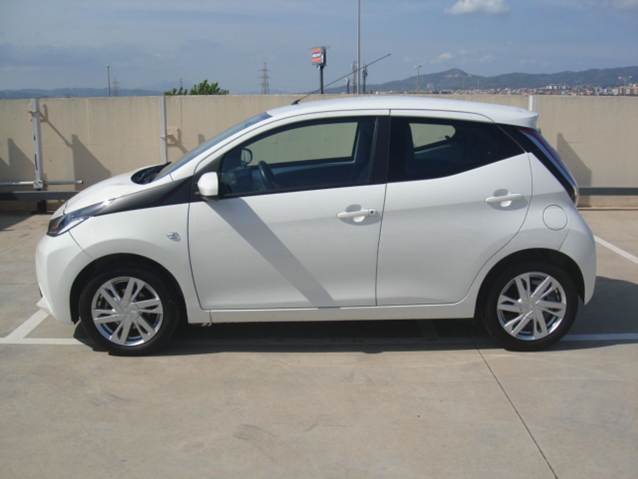 toyota aygo 2015 / foto grande (3)