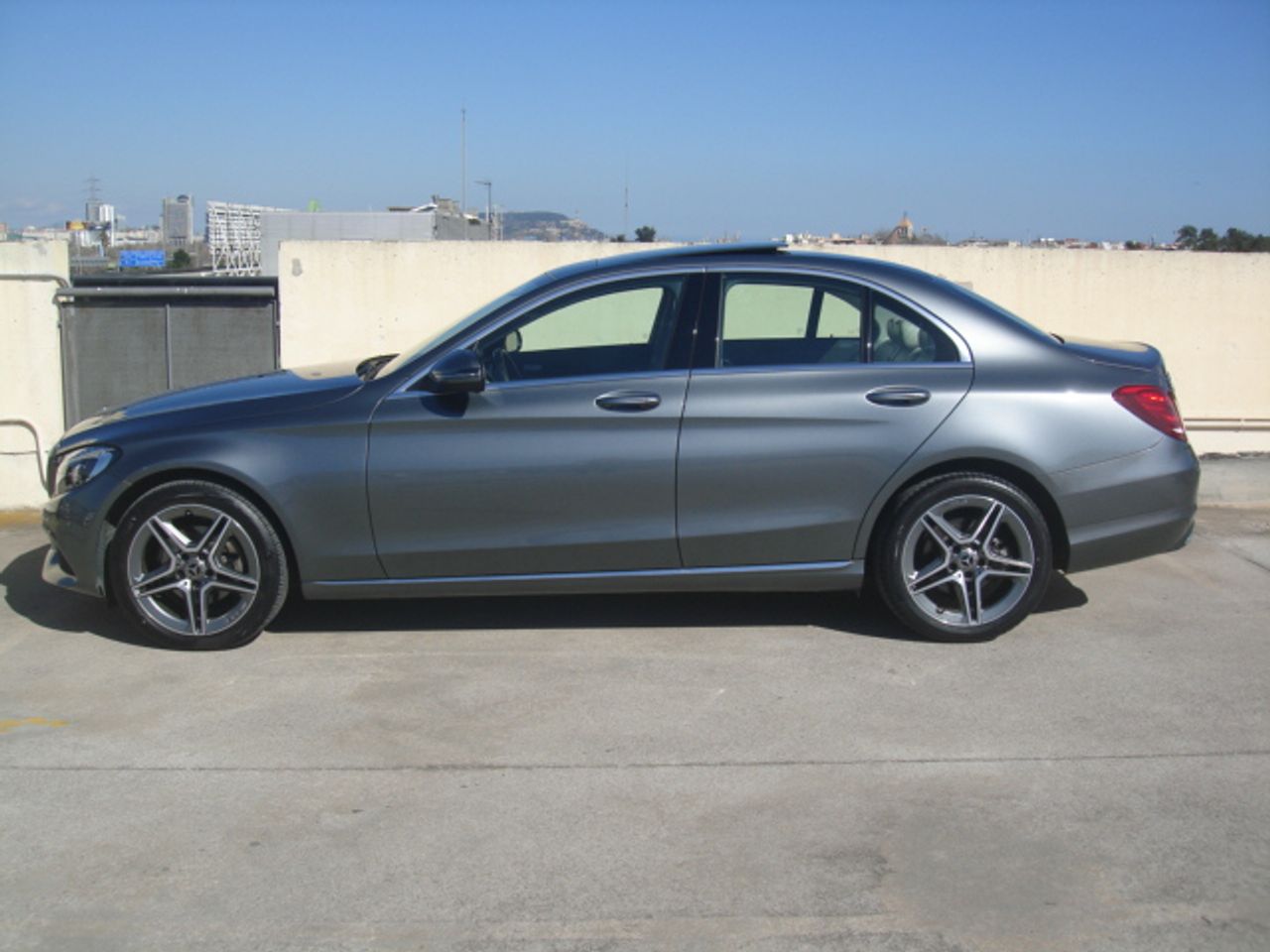 mercedes clase c 2018 / foto grande (3)