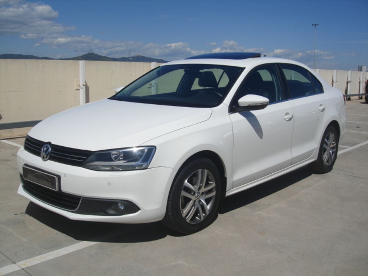 Foto volkswagen jetta 2012 /
