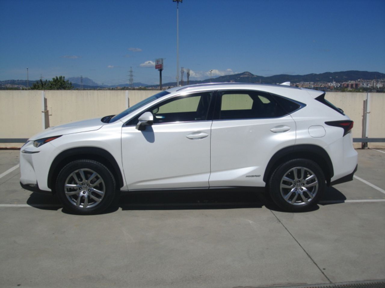 lexus nx 2016 / foto grande (3)