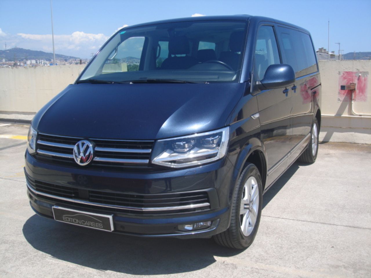 Volkswagen 2024 ano 2024  de segunda mano - volkswagen multivan 2019 /