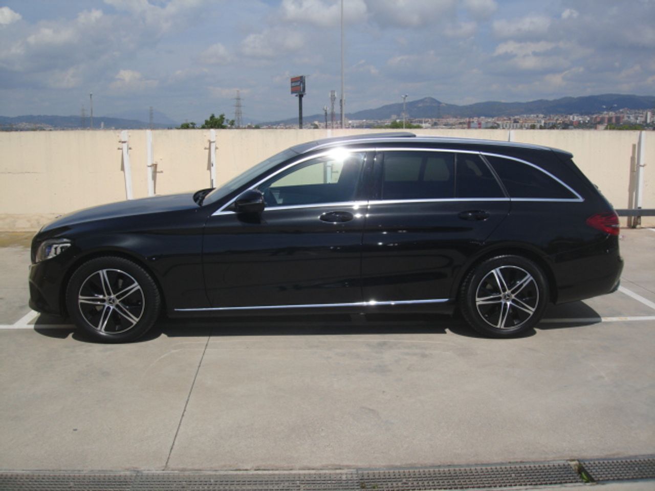 mercedes clase c 2019 / foto grande (3)
