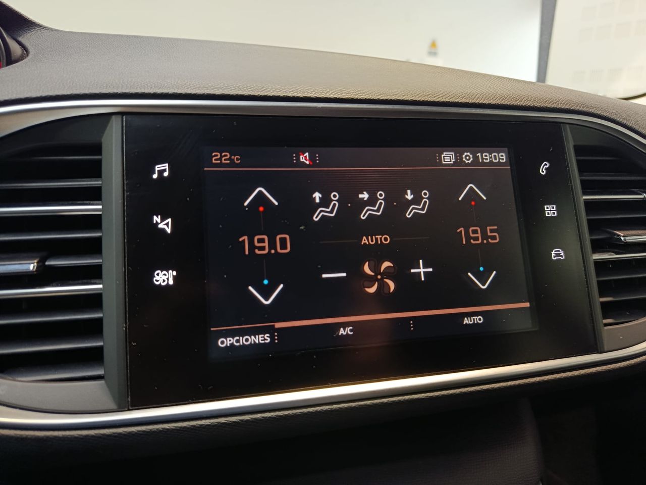 Peugeot 308 5p Active 1.5 BlueHDi 130 S&S - Foto 2