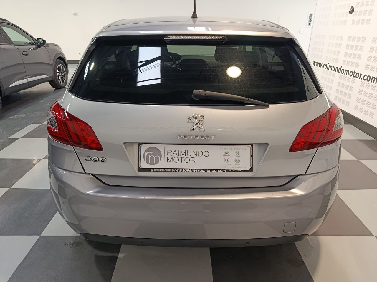 Peugeot 308 5p Active 1.5 BlueHDi 130 S&S - Foto 2