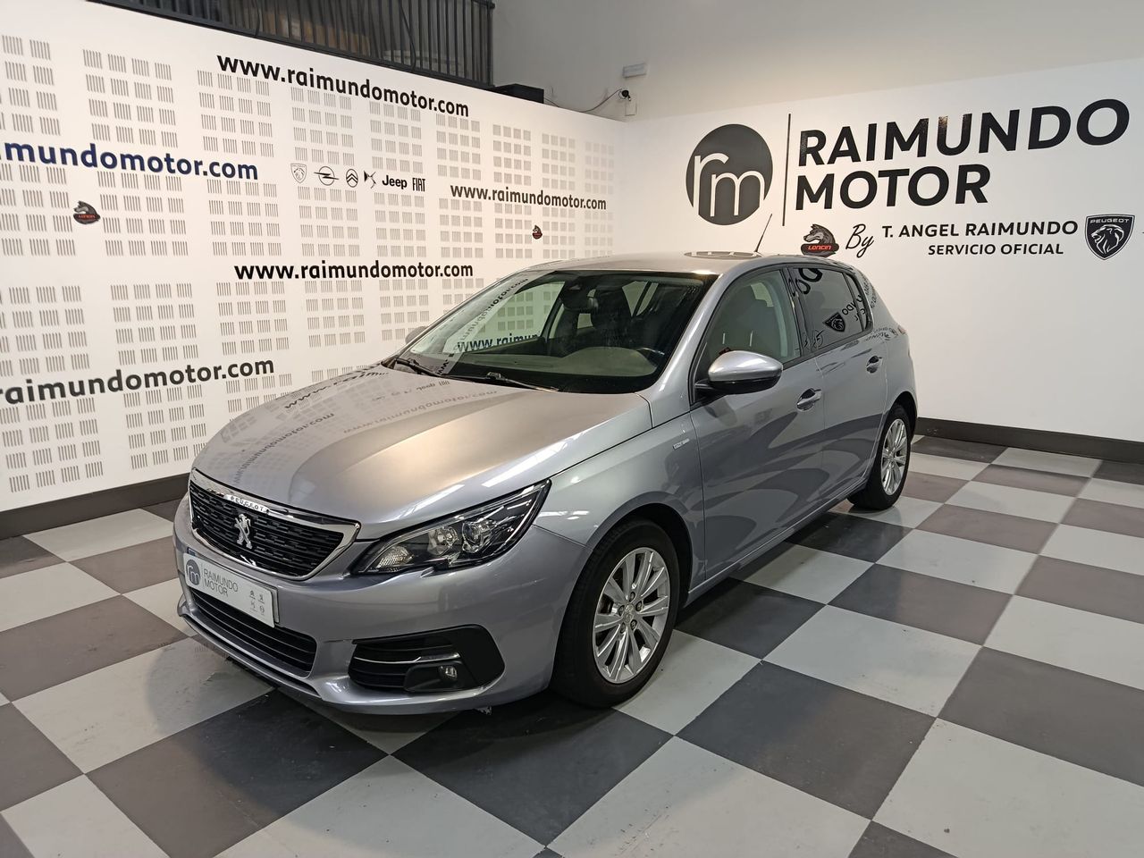 Foto peugeot 308 5p active 1.5 bluehdi 130 s&s