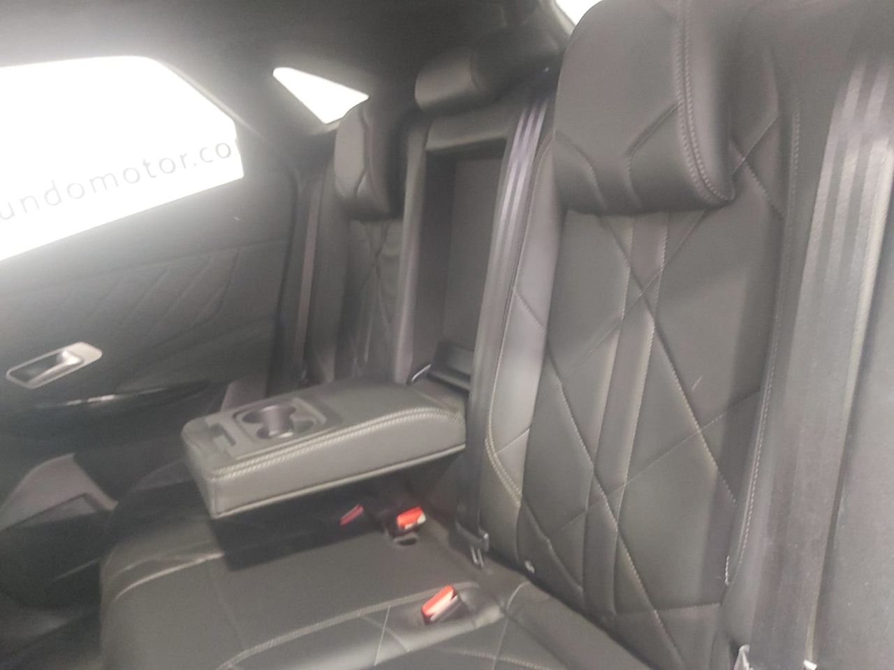 DS DS 7 7 Bastille BlueHDi 130 Aut. - Foto 2
