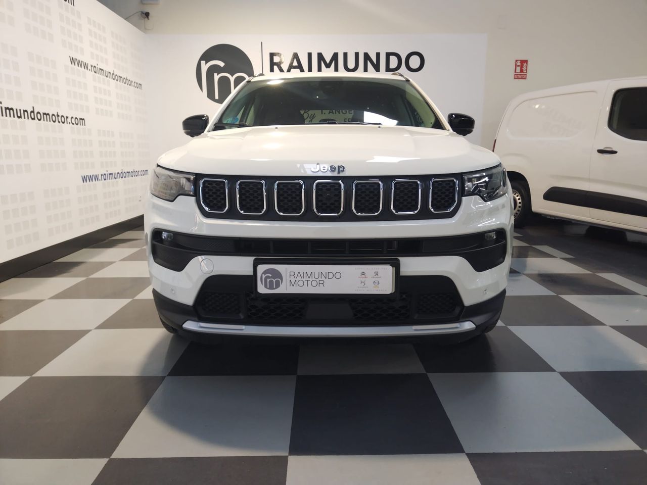 Jeep Compass eHYBRID 1.5 MHEV 96KW LIMITED DCT - Foto 2