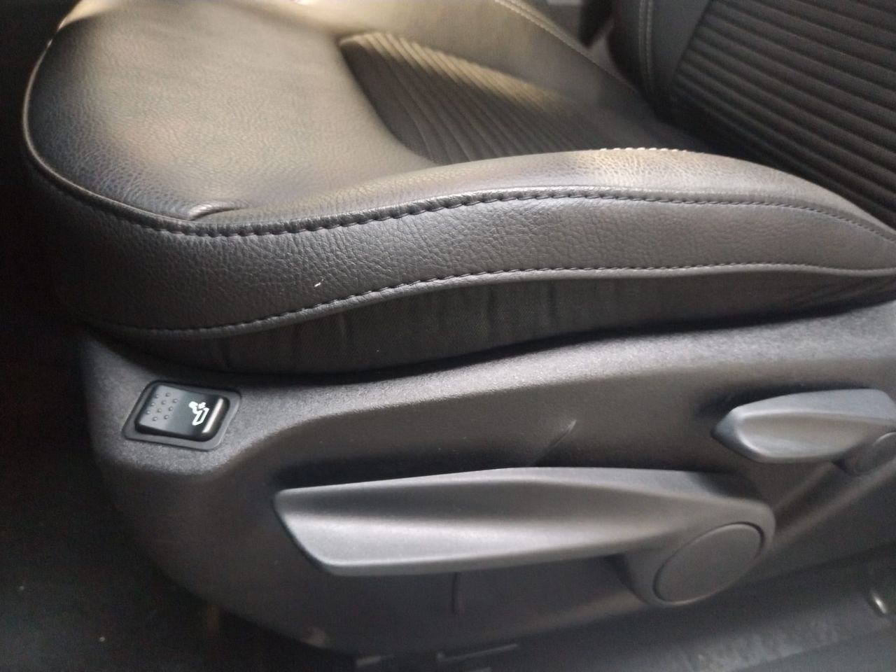 Jeep Compass eHYBRID 1.5 MHEV 96KW LIMITED DCT - Foto 2