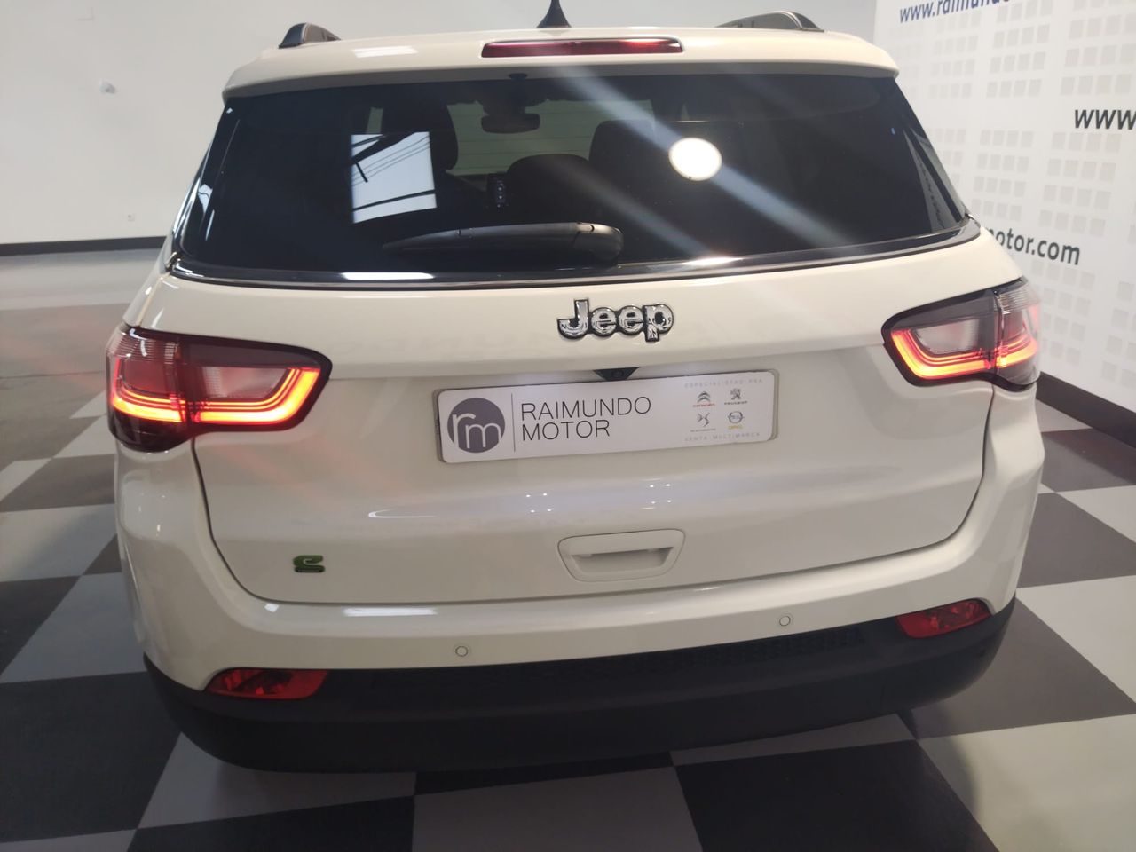 Jeep Compass eHYBRID 1.5 MHEV 96KW LIMITED DCT - Foto 2