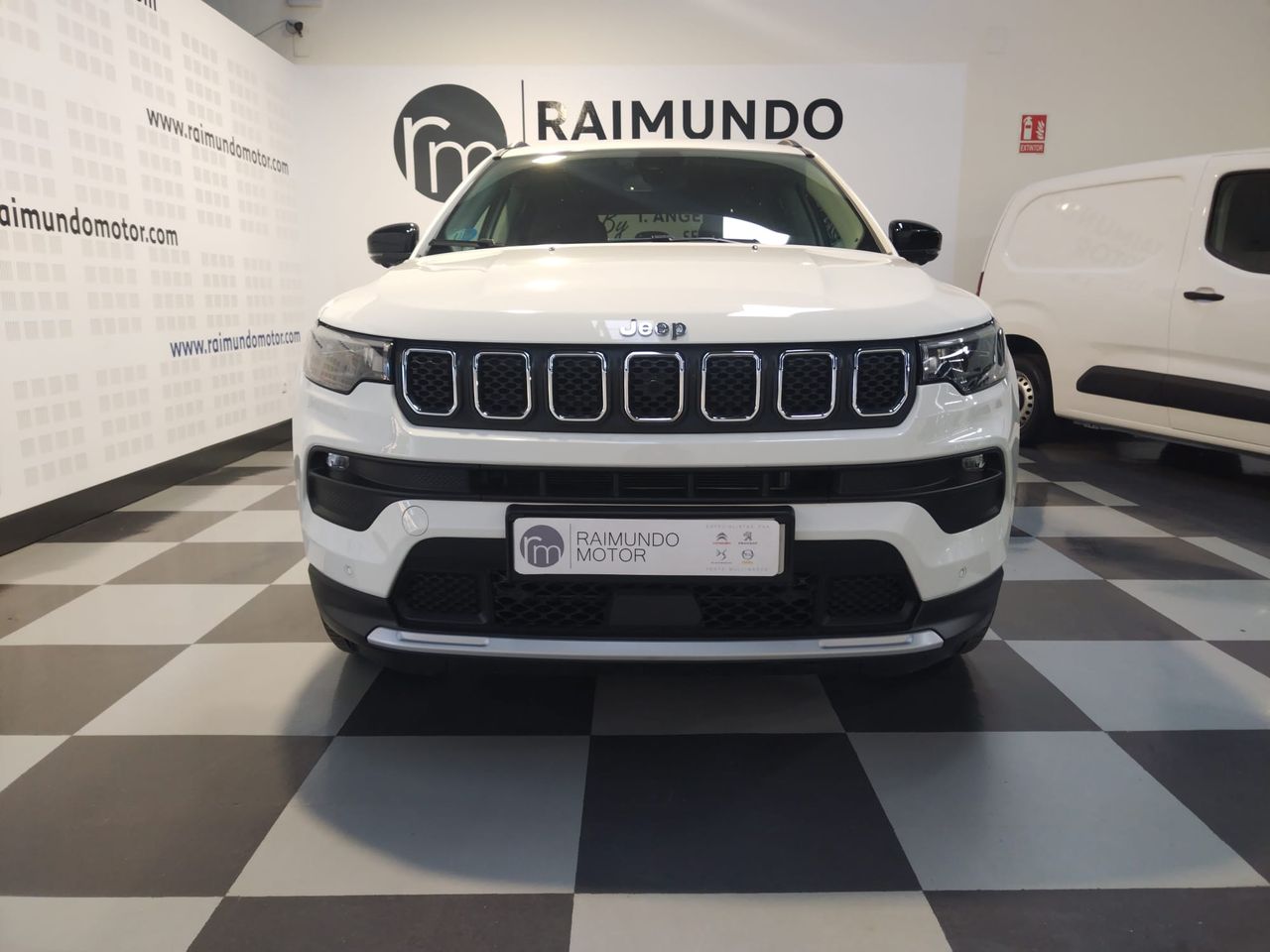 Jeep Compass eHYBRID 1.5 MHEV 96KW LIMITED DCT - Foto 2