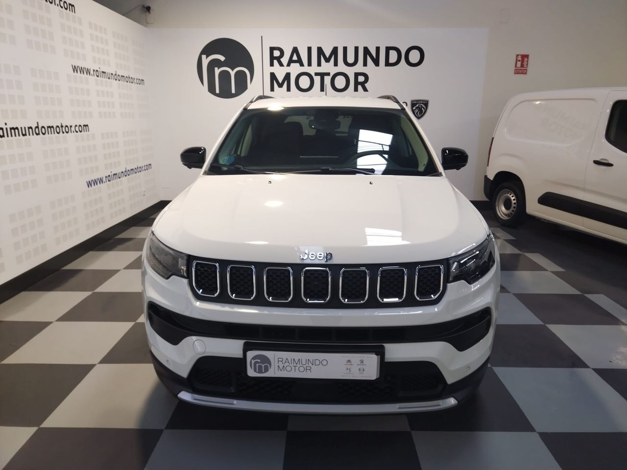 Jeep Compass eHYBRID 1.5 MHEV 96KW LIMITED DCT - Foto 2