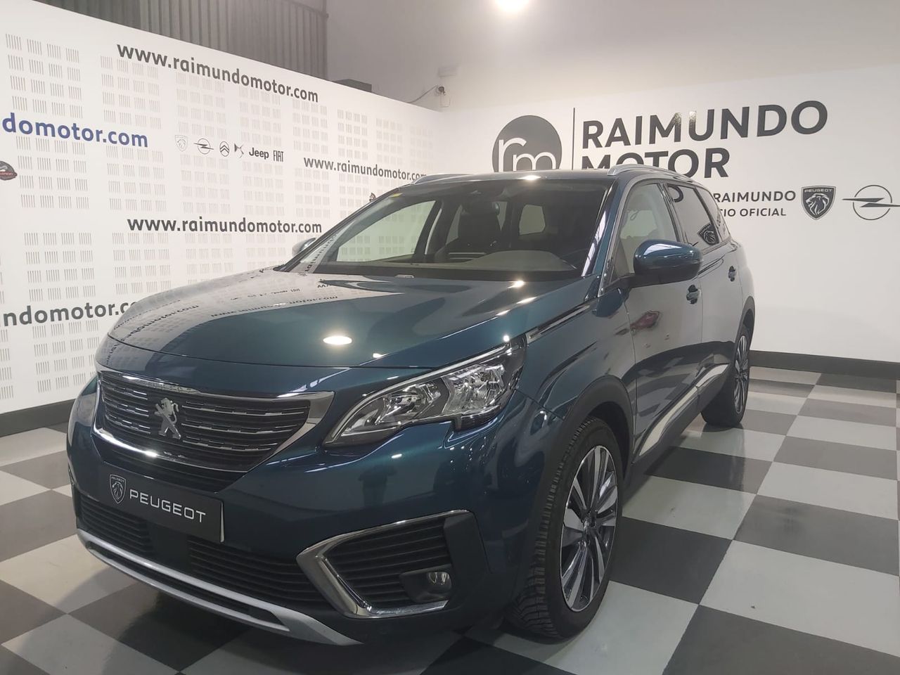 Foto peugeot 5008 allure puretech 130 s&s eat8