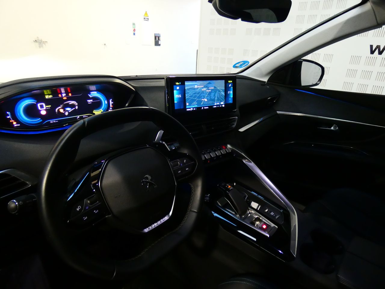 Peugeot 3008 Hybrid 136 e-DCS6 Allure - Foto 2