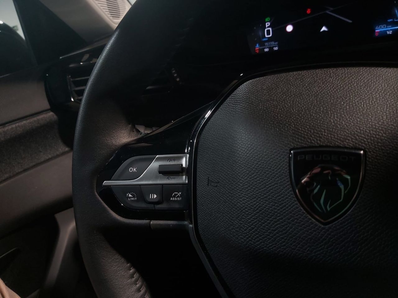 Peugeot 408 Allure PureTech 130 S&S EAT8 - Foto 2
