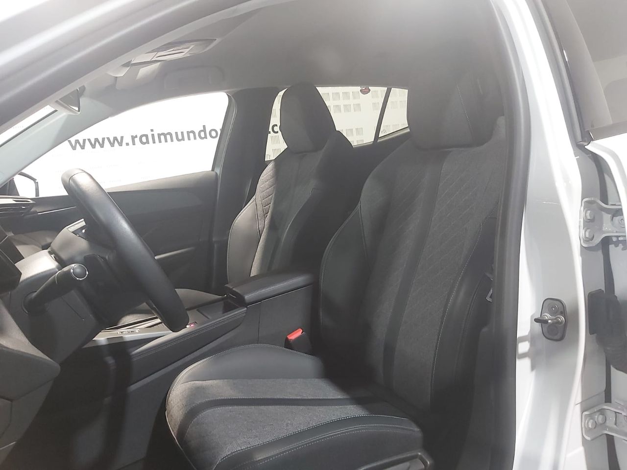 Peugeot 408 Allure PureTech 130 S&S EAT8 - Foto 2