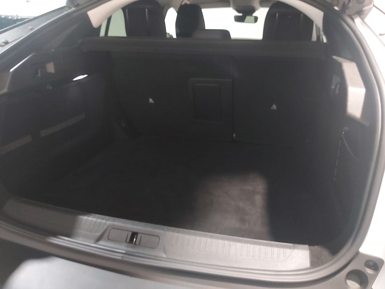 Peugeot 408 Allure PureTech 130 S&S EAT8 - Foto 2