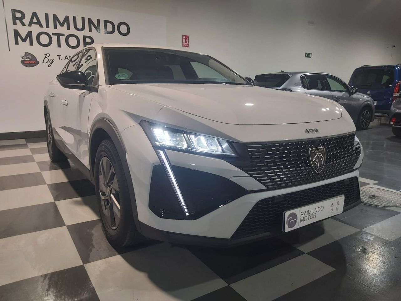 Peugeot 408 Allure PureTech 130 S&S EAT8 - Foto 2