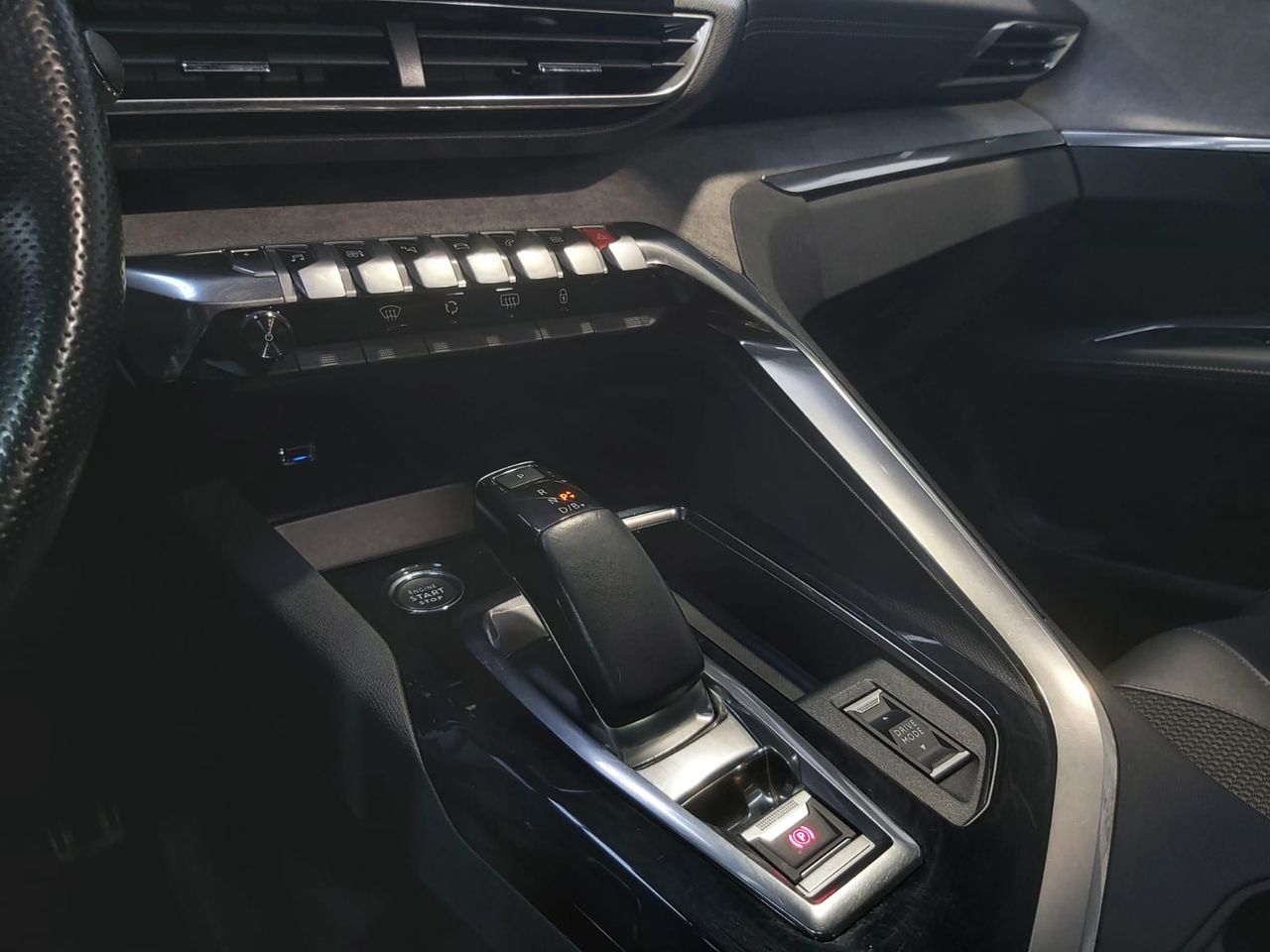 Peugeot 3008 Hybrid 225 eEAT8 GT - Foto 2