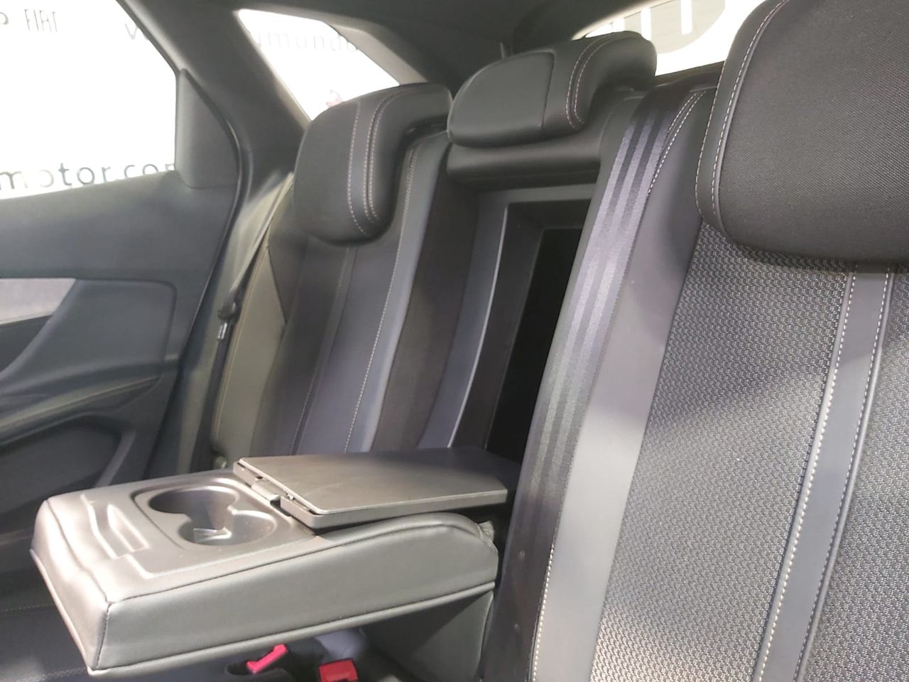 Peugeot 3008 Hybrid 225 eEAT8 GT - Foto 2