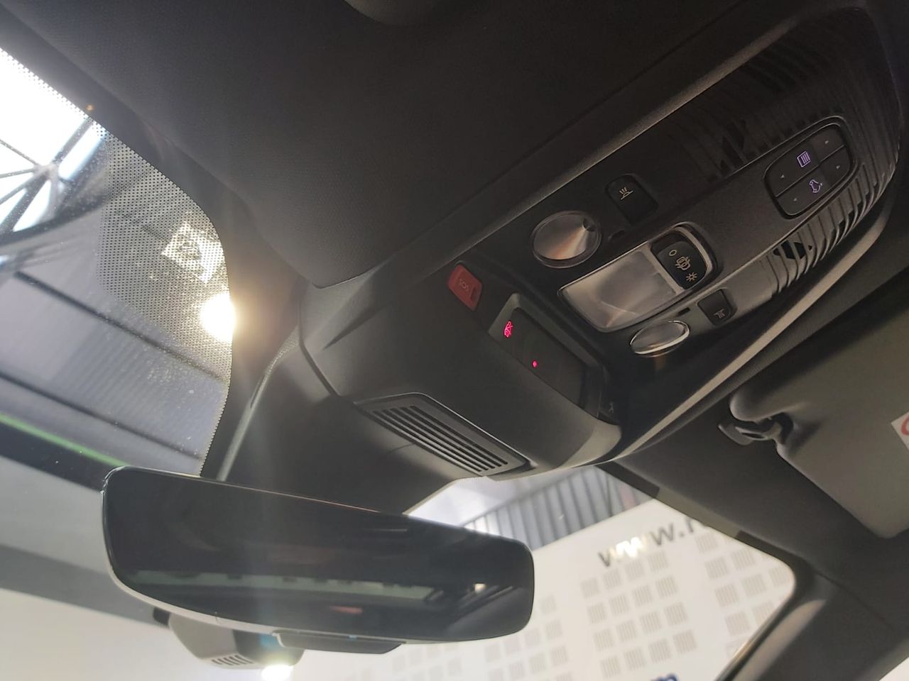 Peugeot 3008 Hybrid 225 eEAT8 GT - Foto 2