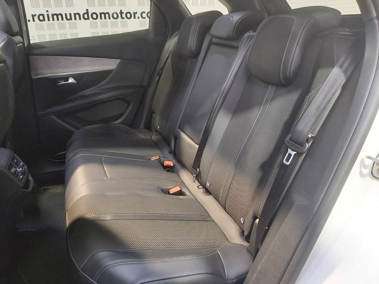 Peugeot 3008 Hybrid 225 eEAT8 GT - Foto 2