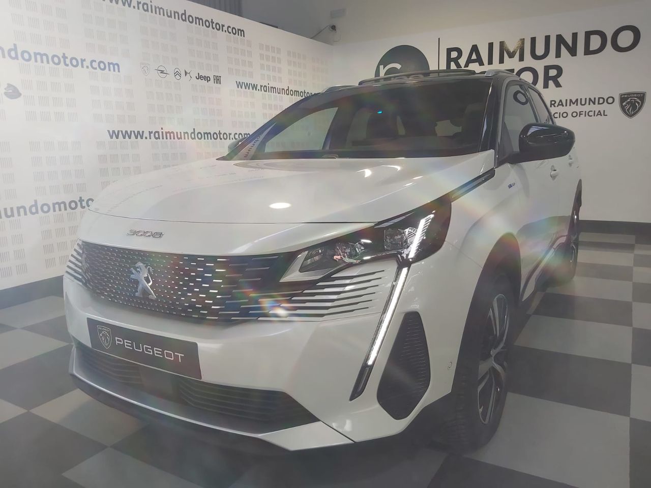 Peugeot 3008 Hybrid 225 eEAT8 GT - Foto 2