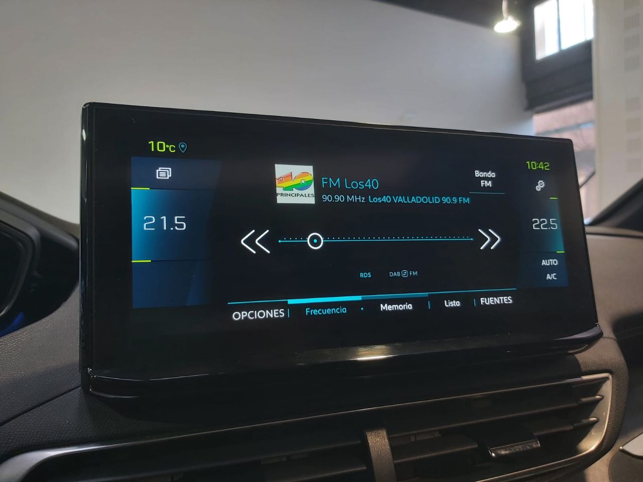 Peugeot 3008 Hybrid 225 eEAT8 GT - Foto 2