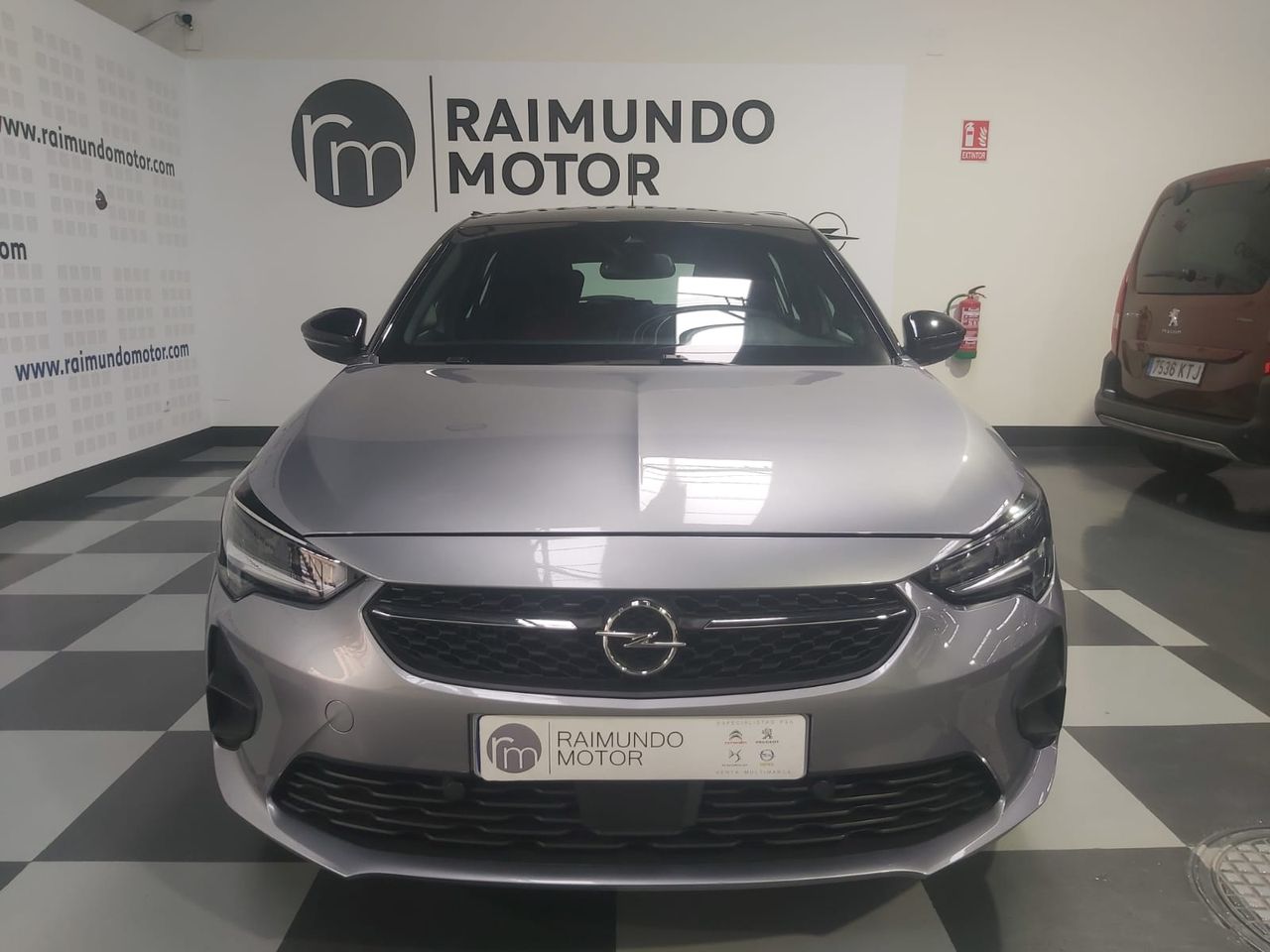 Foto opel corsa 1.5d dt 100cv gs-line