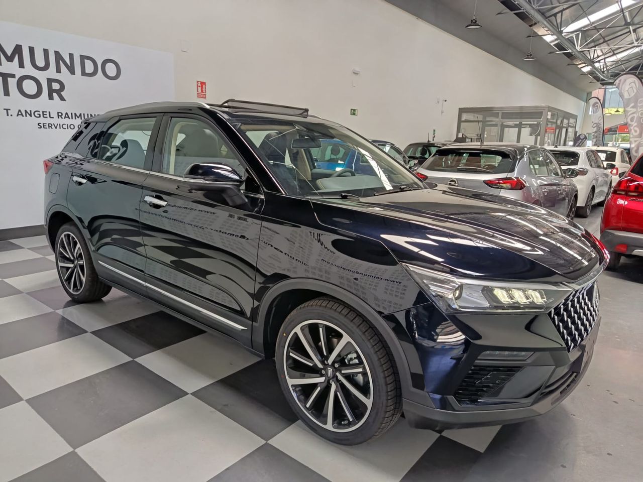 Bestune T77 1.5T  165 CV AUTOMATICO - Foto 2