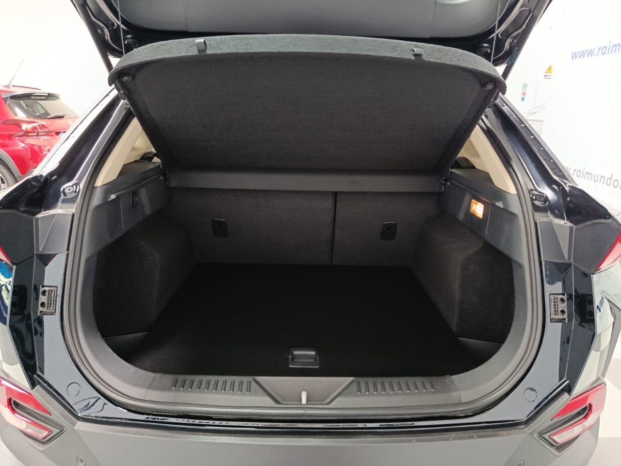 Bestune T77 1.5T  165 CV AUTOMATICO - Foto 2