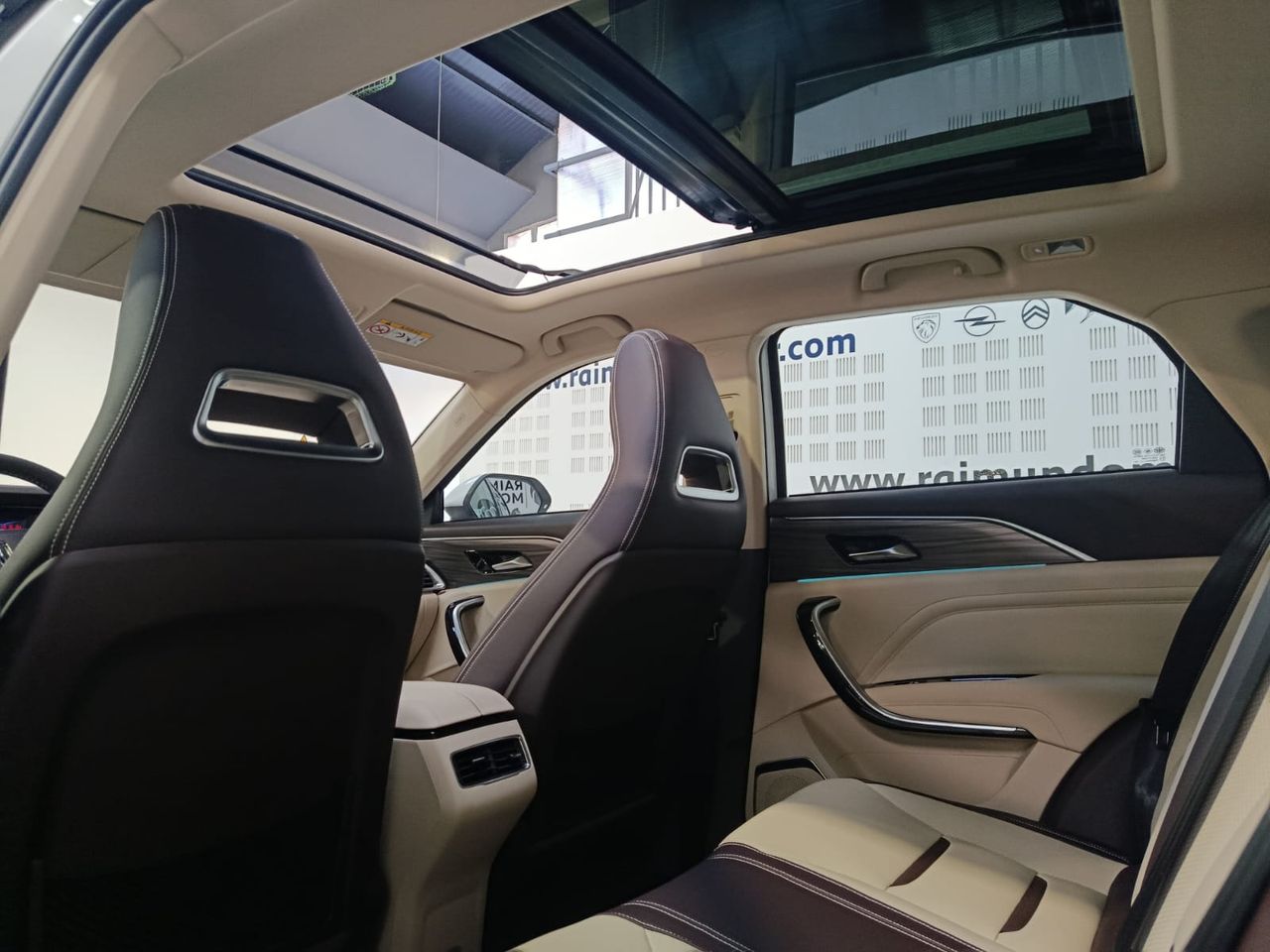 Bestune T77 1.5T  165 CV AUTOMATICO - Foto 2