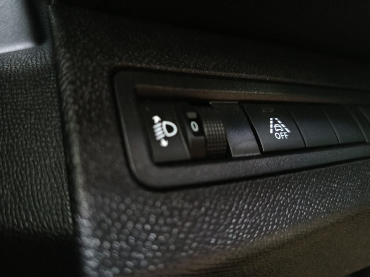 Peugeot 5008 Hybrid 136 e-DCS6 Allure - Foto 2