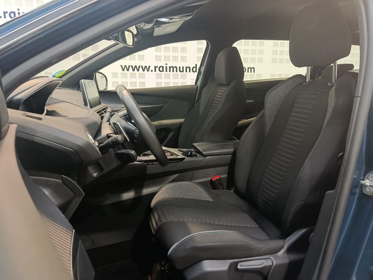 Peugeot 5008 Hybrid 136 e-DCS6 Allure - Foto 2
