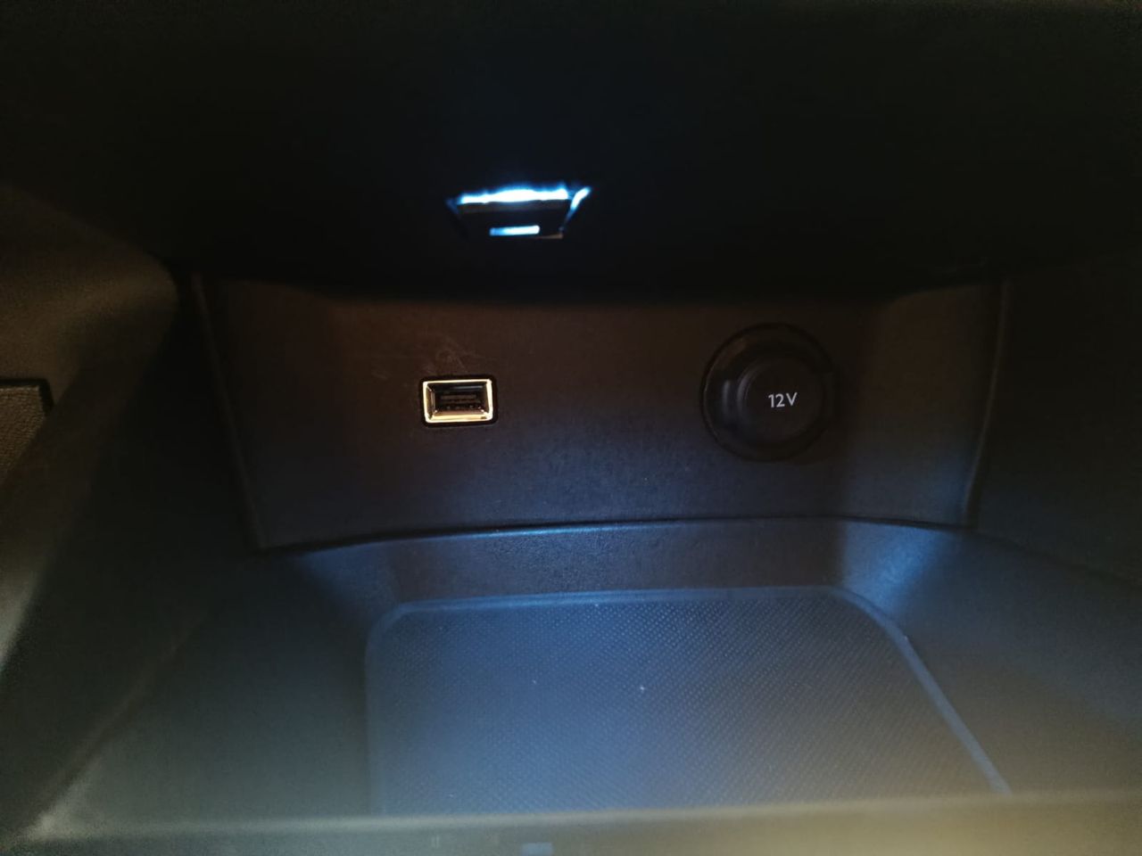 Peugeot 5008 Hybrid 136 e-DCS6 Allure - Foto 2