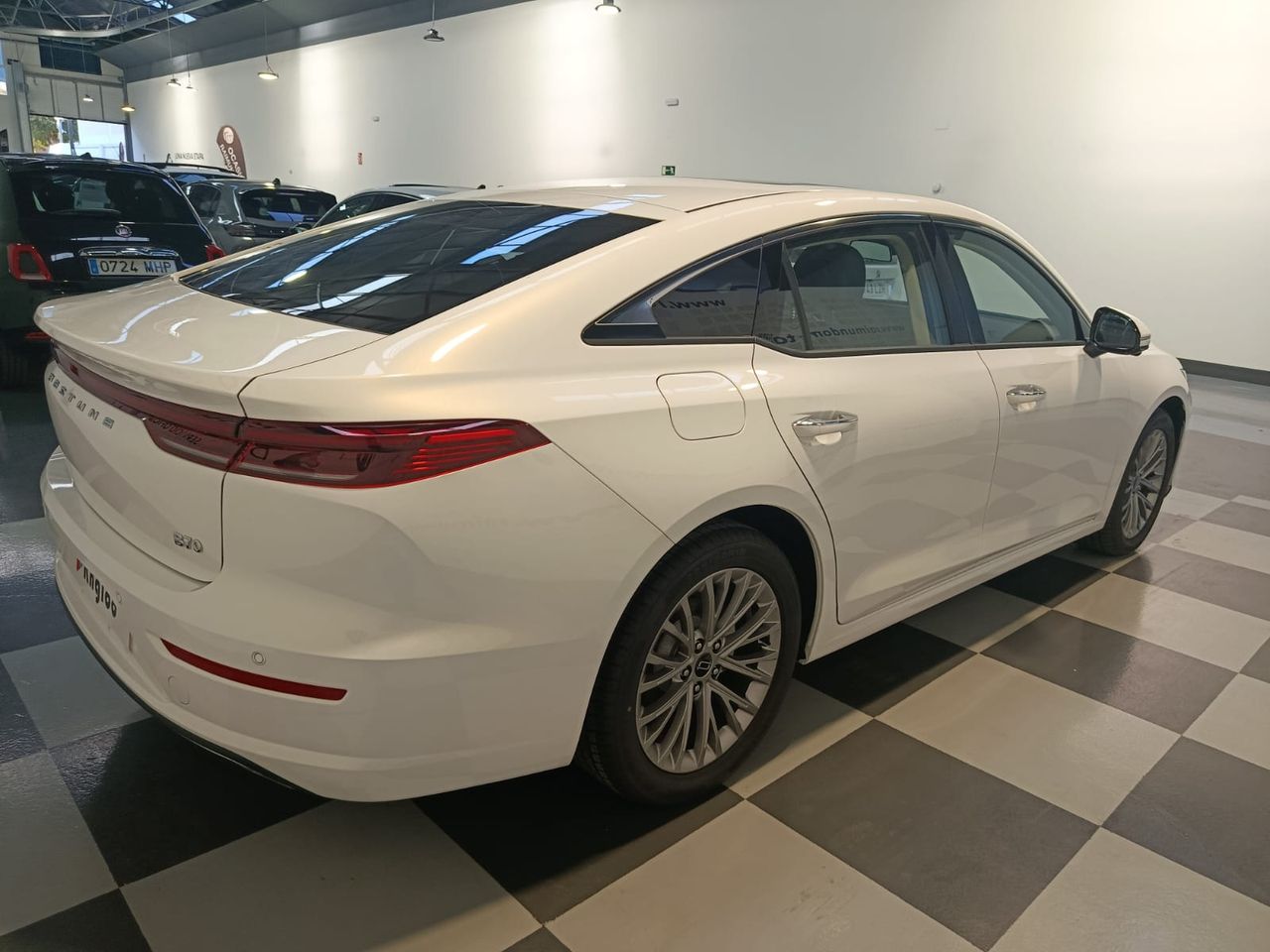 Bestune B70 1.5 165 cv - Foto 2